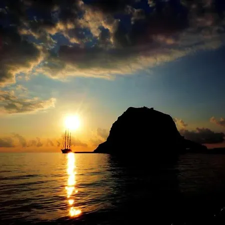 ベッド・アンド・ブレックファスト Anatoli 3*