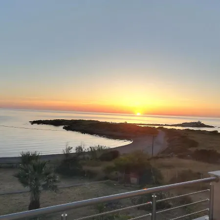 Anatoli ベッド・アンド・ブレックファスト 3*