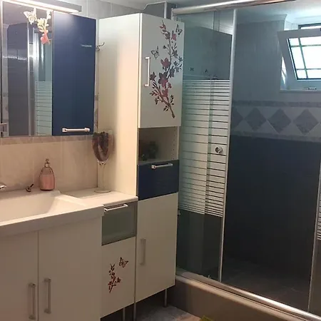 Anatoli ベッド・アンド・ブレックファスト 3*