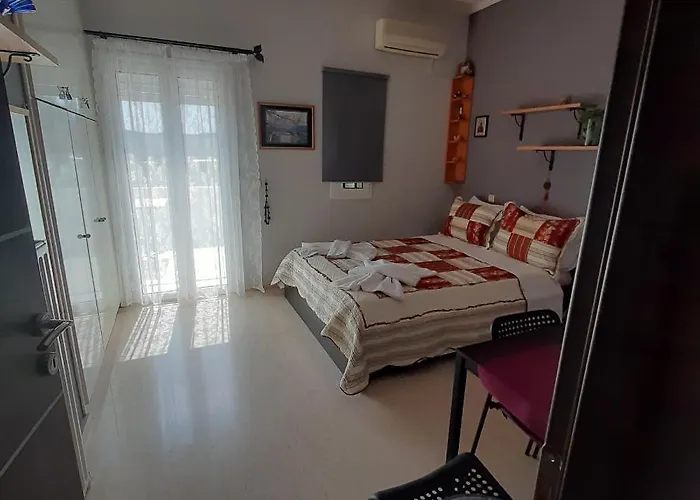 Anatoli Bed & Breakfast 3*